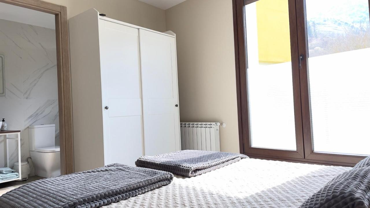 Lapaserina-A Arenas De Cabrales Ngoại thất bức ảnh